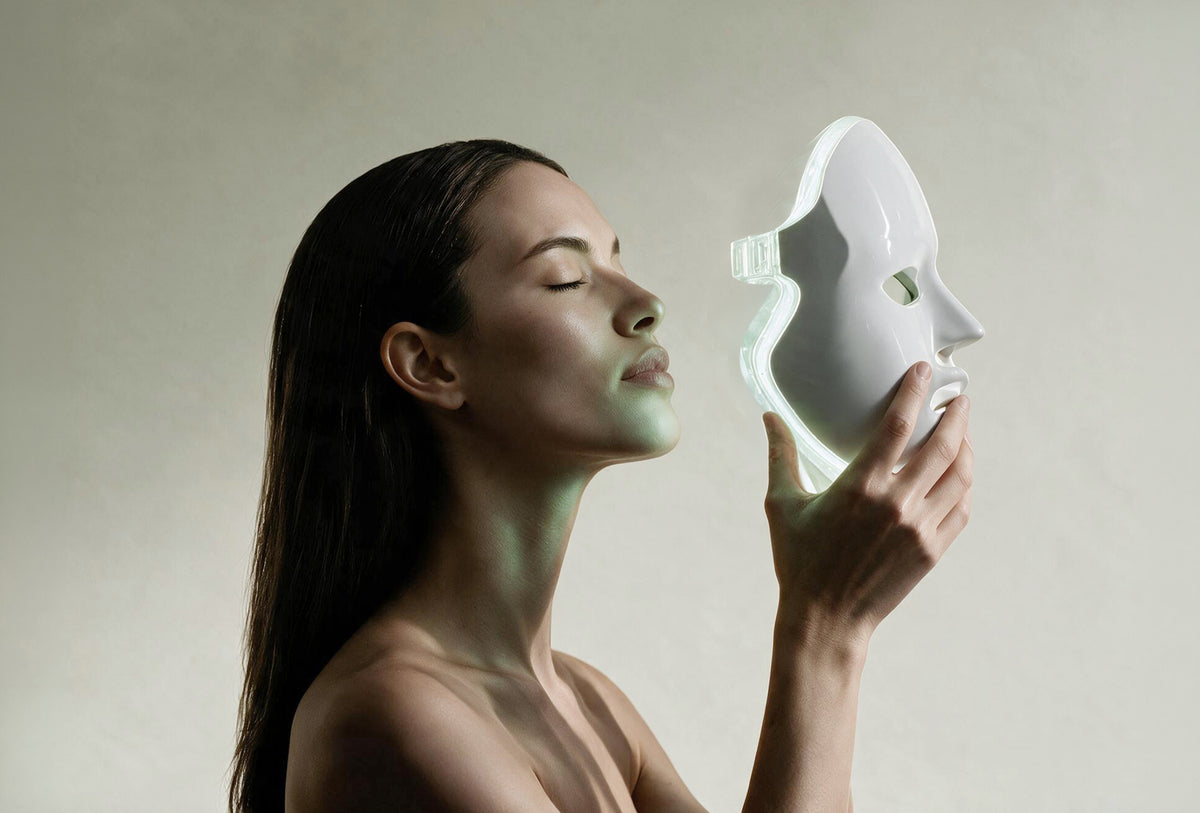 PRO by Déesse PRO glowing LED mask