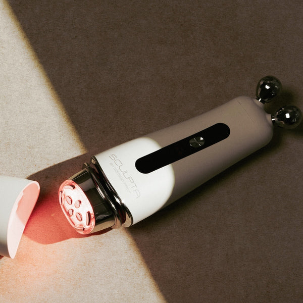 Sculpta by Déesse PRO TriGen device, side view showing dual roller heads